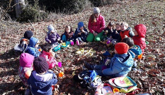 Créances. Ecole 123 Soleil, les élèves deviennent de vrais petits  cuisiniers !